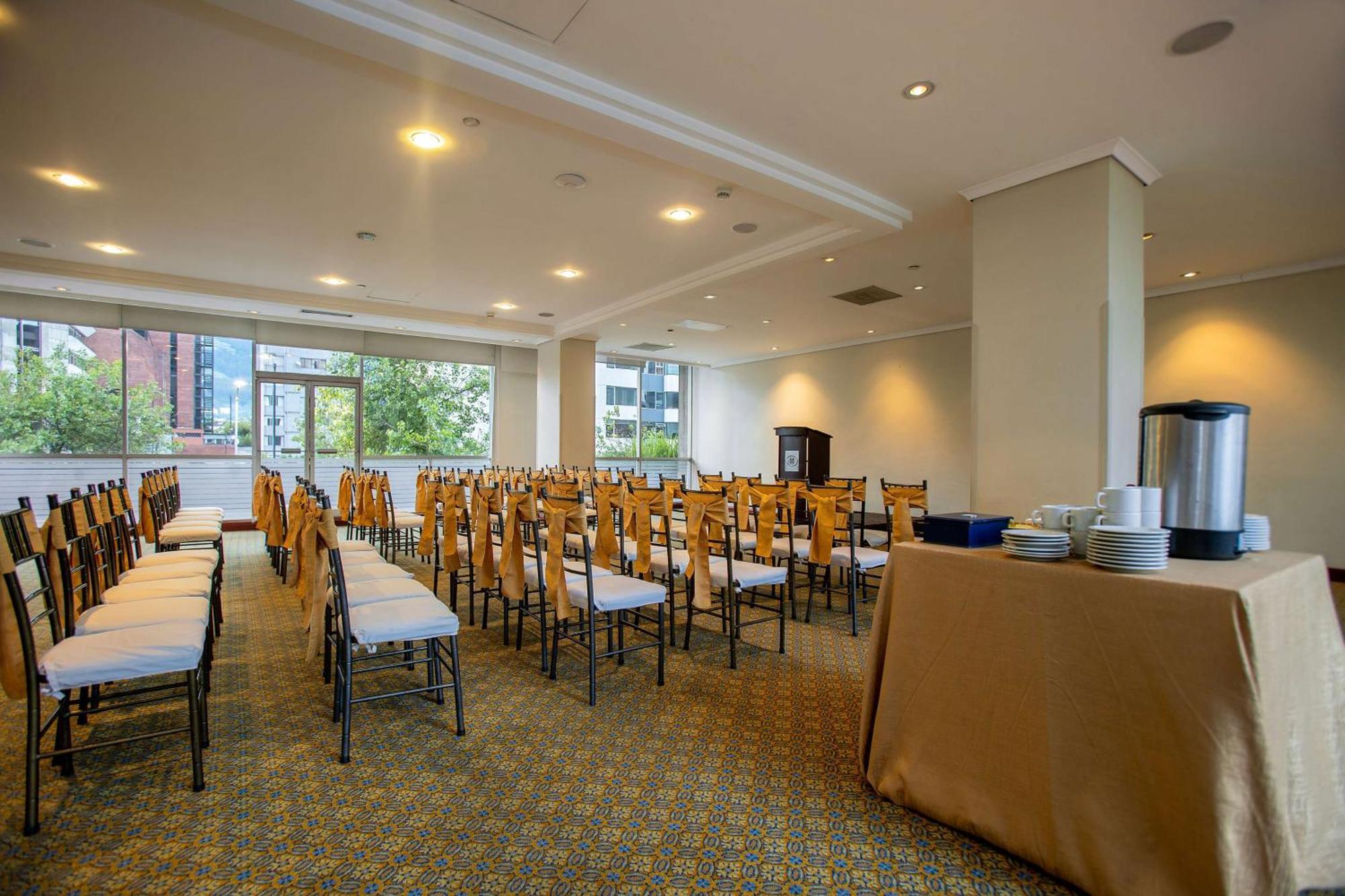Hilton Colon Quito Hotel Extérieur photo
