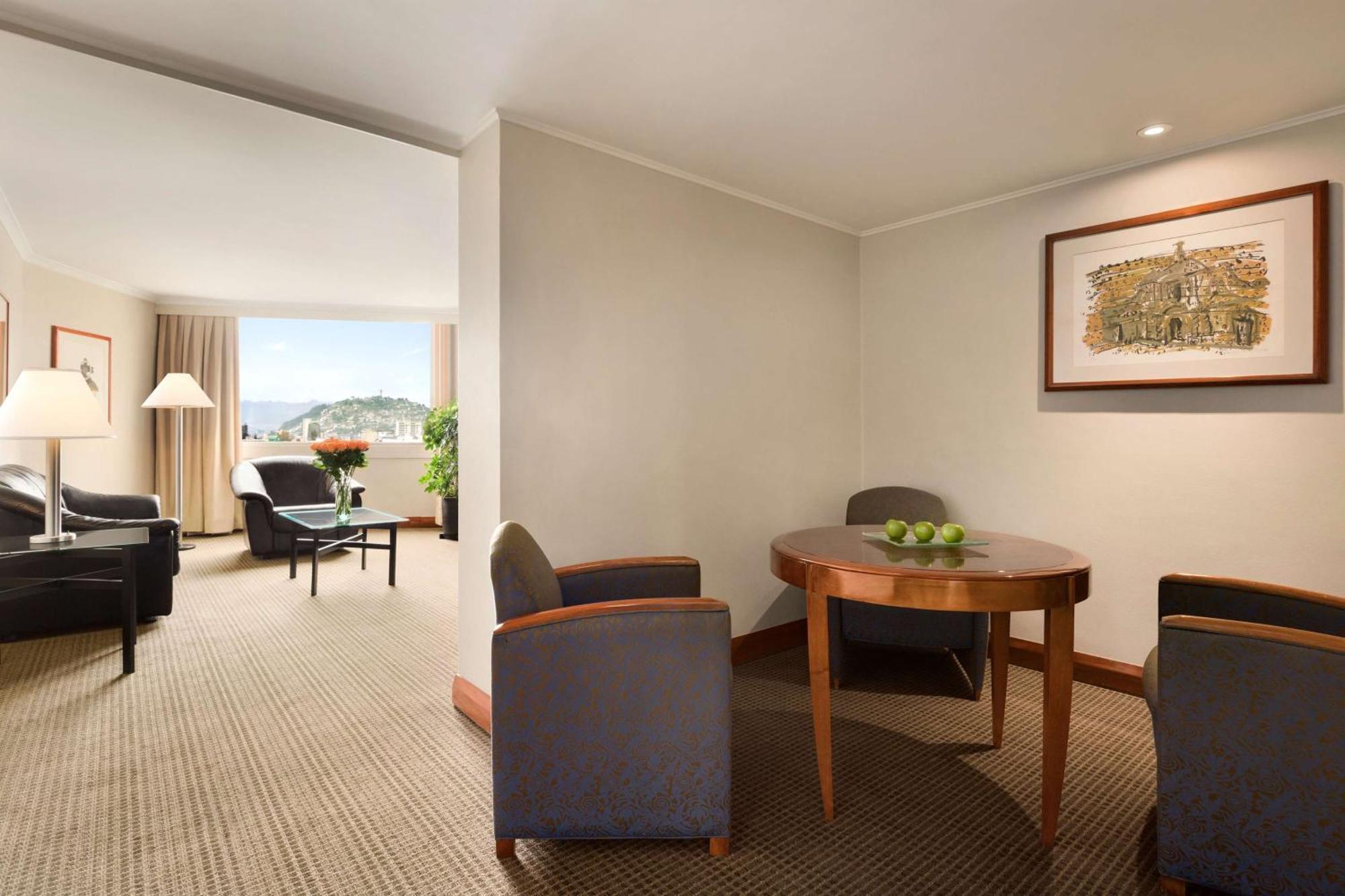 Hilton Colon Quito Hotel Extérieur photo